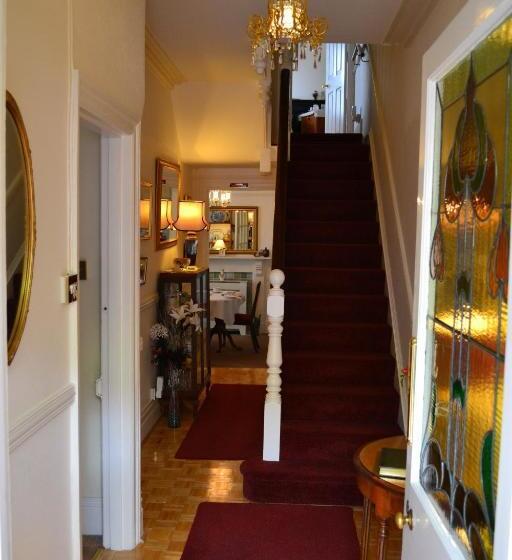 住宿加早餐  Knightsrest