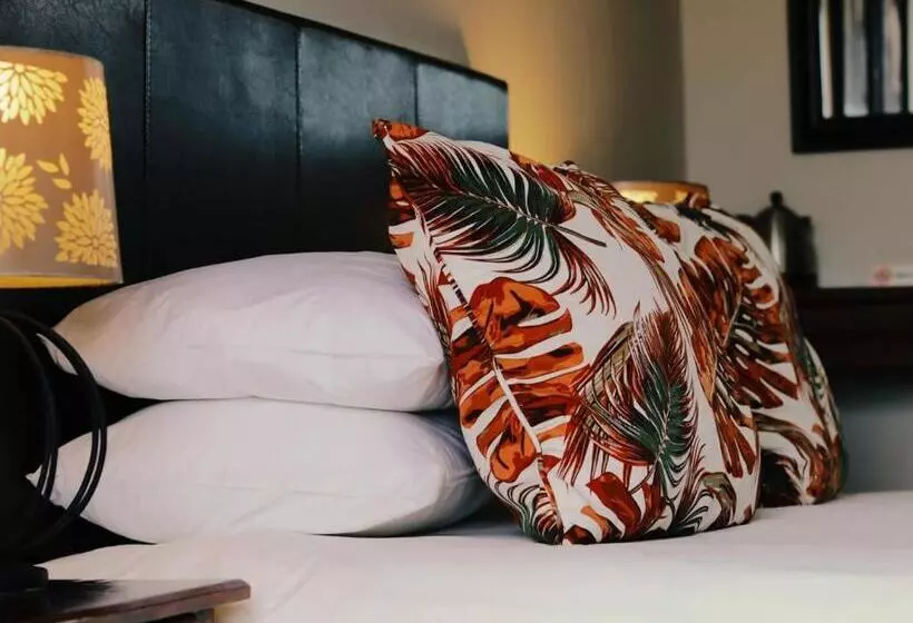 تختخواب و صبحانه Sea Whisper Guest House