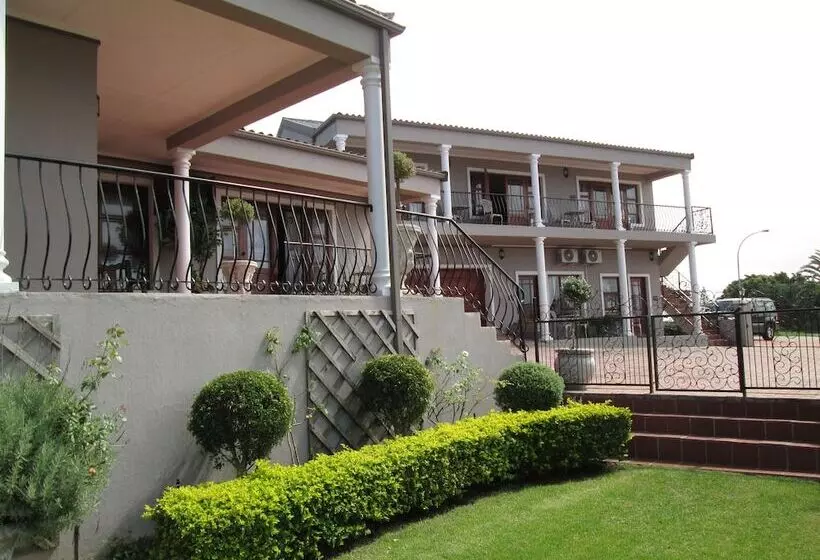 تختخواب و صبحانه Sea Whisper Guest House