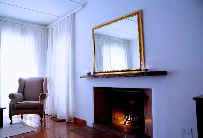 مبيت وإفطار Tarn Country House