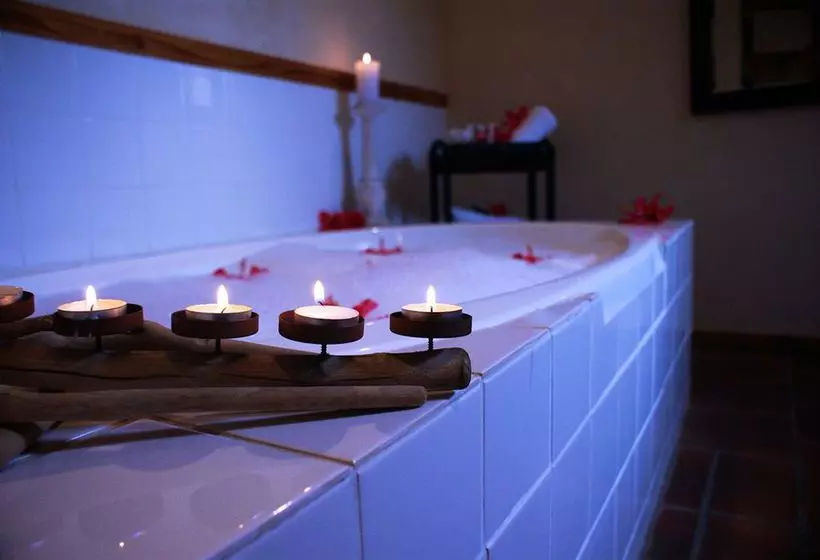 مبيت وإفطار Tarn Country House