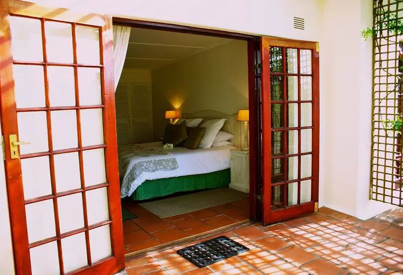 مبيت وإفطار Tarn Country House