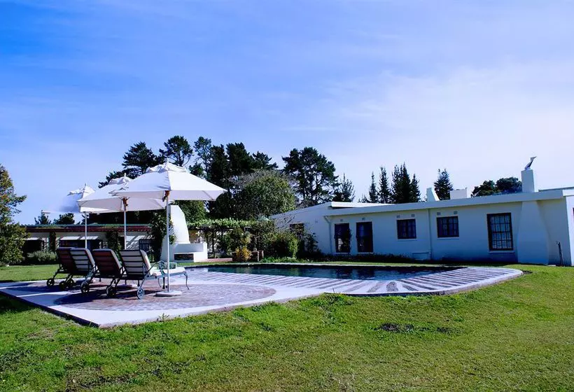 مبيت وإفطار Tarn Country House