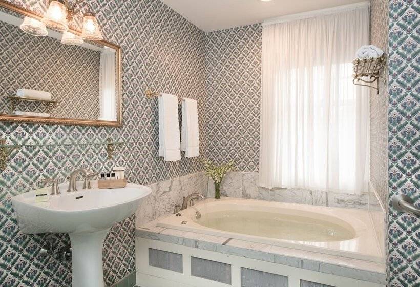 住宿加早餐  The Inn At Ormsby Hill