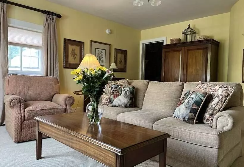 Bed and Breakfast The Inn At Ormsby Hill