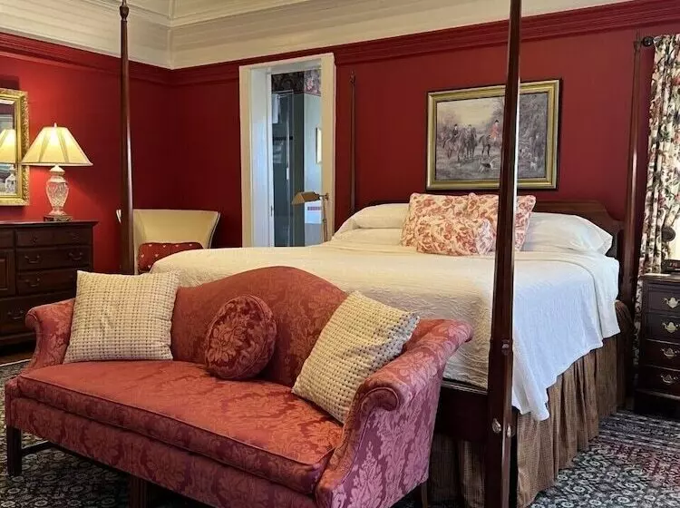 Bed and Breakfast The Inn At Ormsby Hill