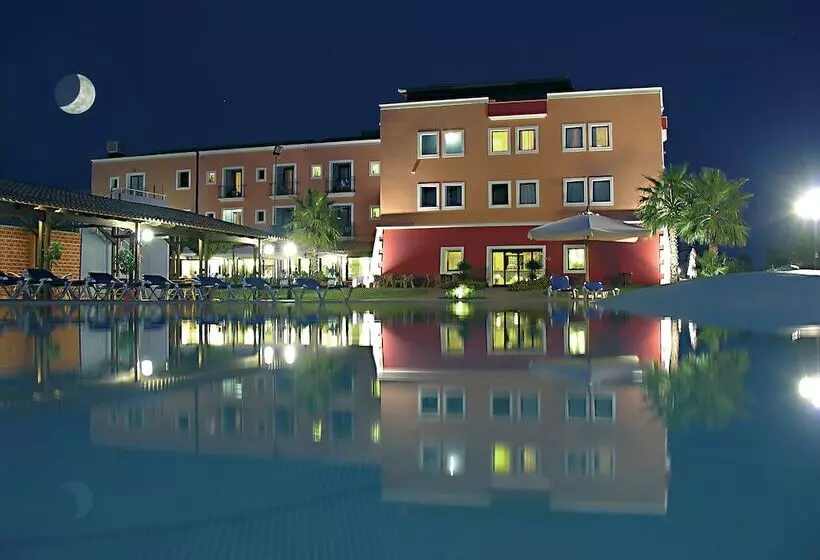 هتل Club Baia Samuele