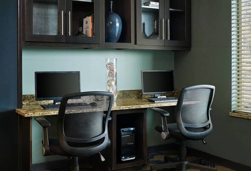 酒店 Four Points By Sheraton Williston