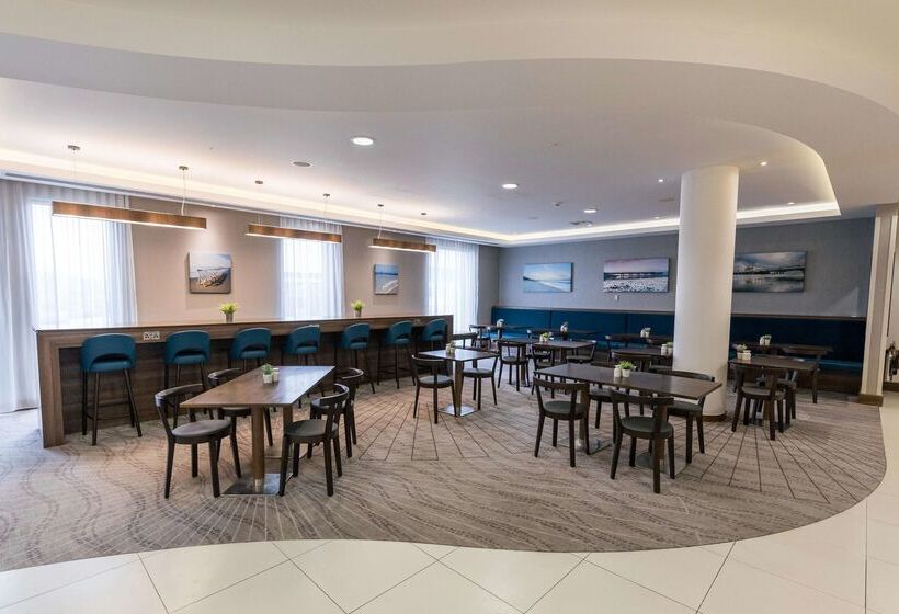 فندق Hampton By Hilton Bournemouth