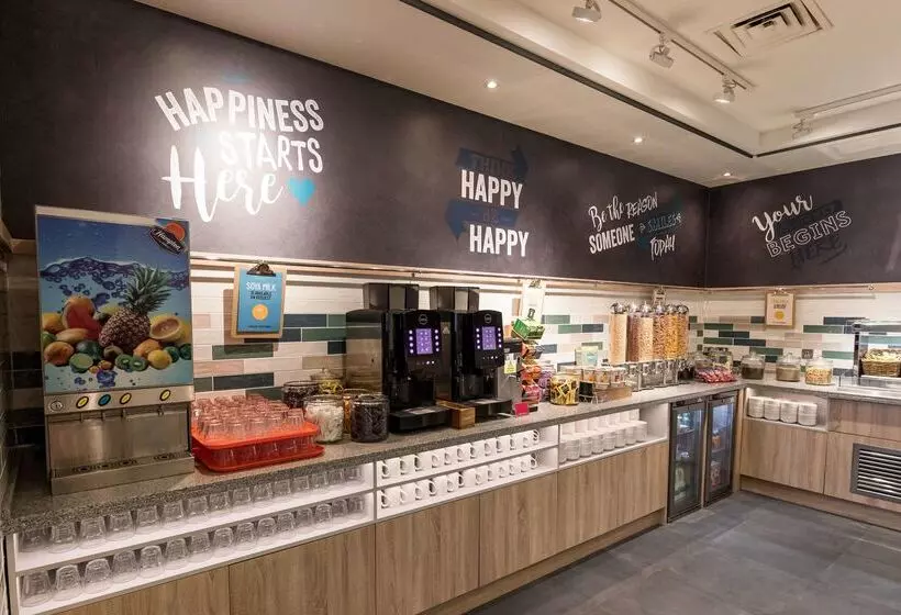 בית מלון כפרי Hampton By Hilton Bournemouth