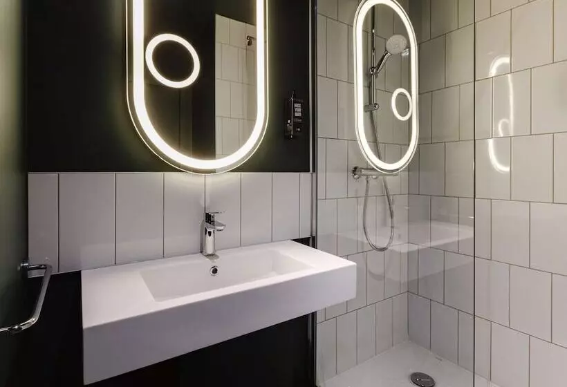 ホテル Ibis Lyon Est Meyzieu