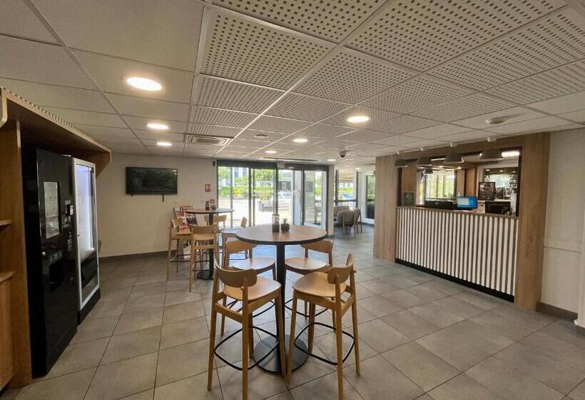 B&b Hotel Lyon Aéroport Saint Quentin Fallavier