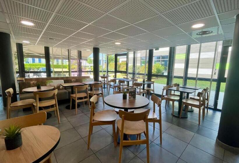 B&b Hotel Lyon Aéroport Saint Quentin Fallavier