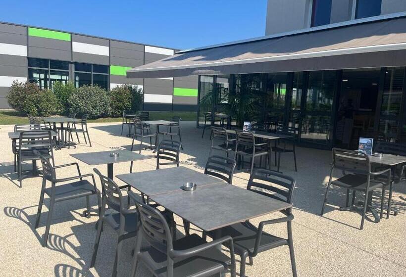 B&b Hotel Lyon Aéroport Saint Quentin Fallavier