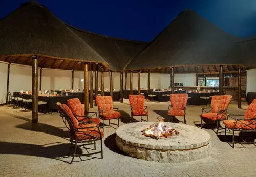 Отель Protea Zebula Lodge