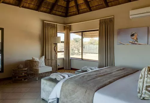 Отель Protea Zebula Lodge