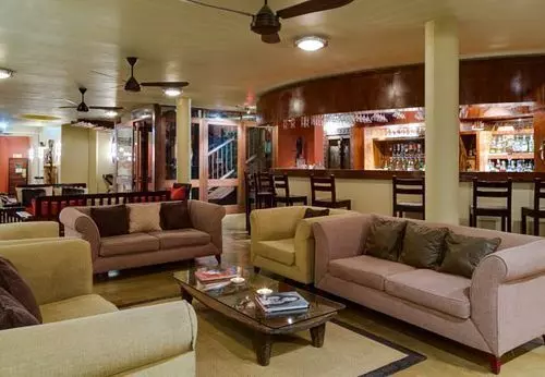 Отель Protea Zebula Lodge