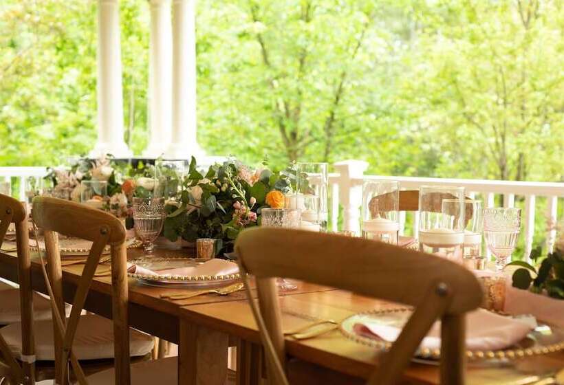 فندق The Inn At Thorn Hill