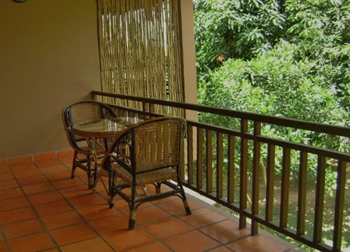 ホテル The Pool And Palm Villa