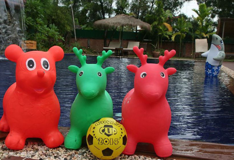 ホテル The Pool And Palm Villa