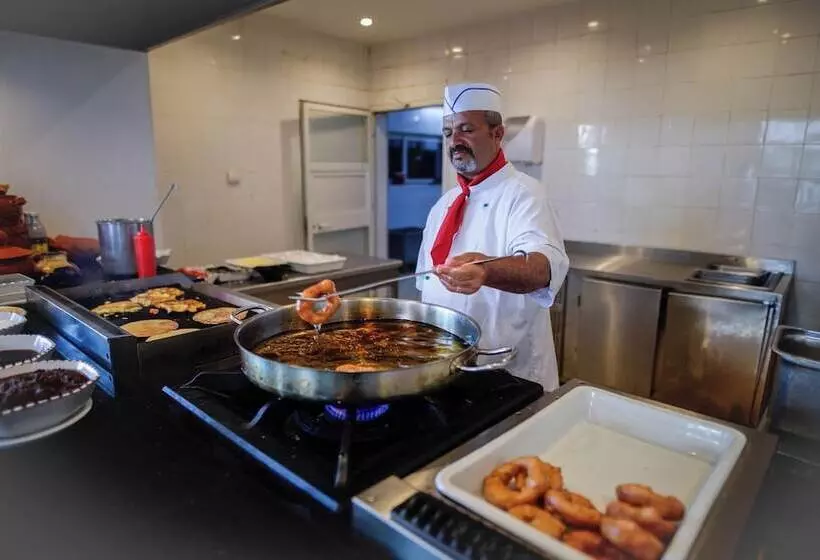 Hotel Tmk L Atrium Yasmine By Turismark