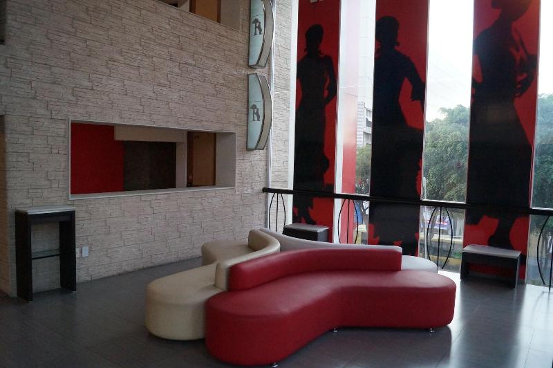 هتل Villa De Madrid