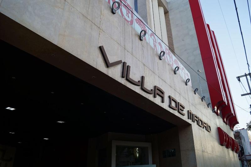 هتل Villa De Madrid