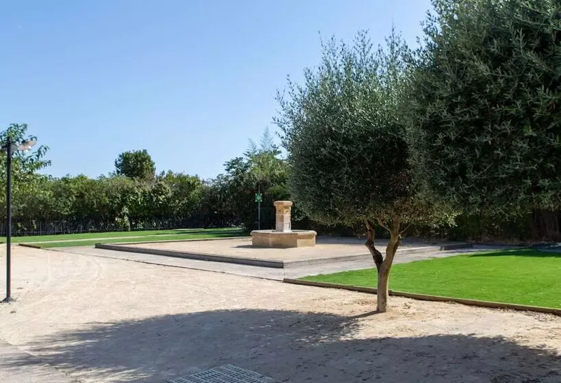 Zenitude Hotel La Valadiere, Ascend Hotel Collection