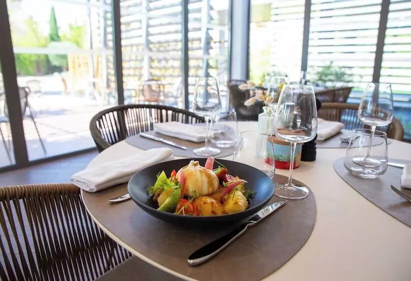 Zenitude Hotel La Valadiere, Ascend Hotel Collection