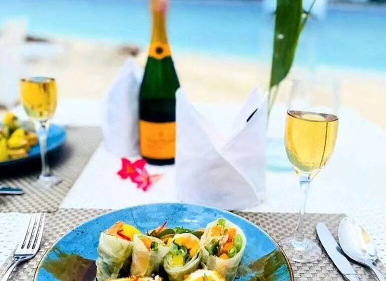 リゾートホテル Mahamaya Gili Meno