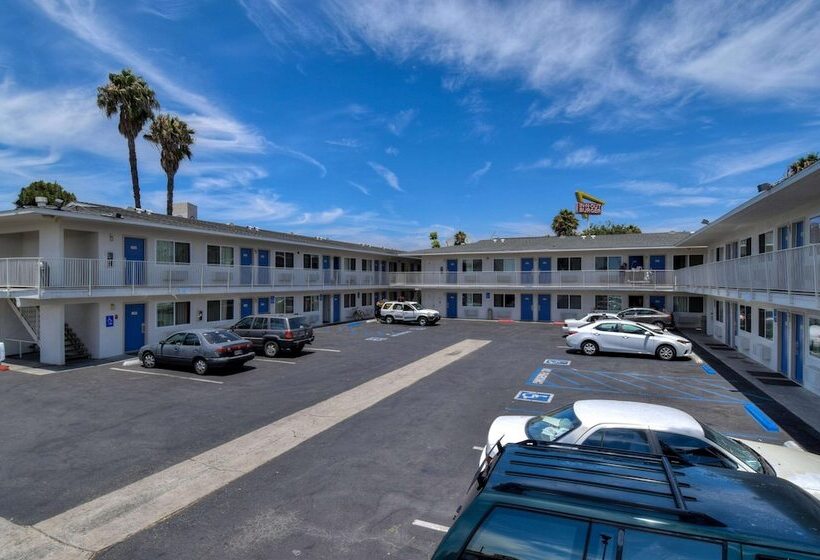 Motel 6 Westminster, Ca   South   Long Beach Area