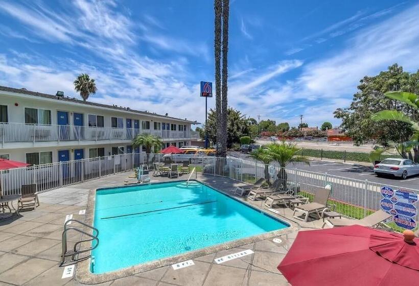 Motel 6 Westminster, Ca   South   Long Beach Area