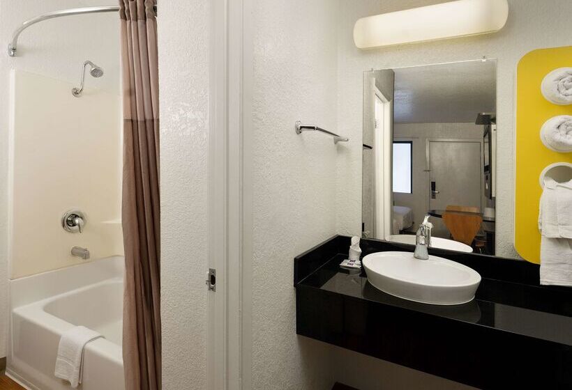 Motel 6 Camarillo, Ca