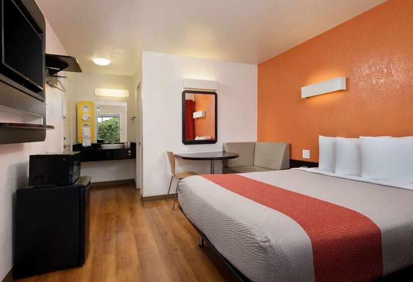 Motel 6 Camarillo, Ca