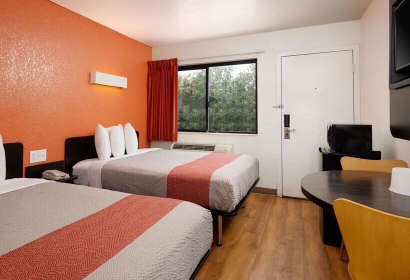 Motel 6 Camarillo, Ca