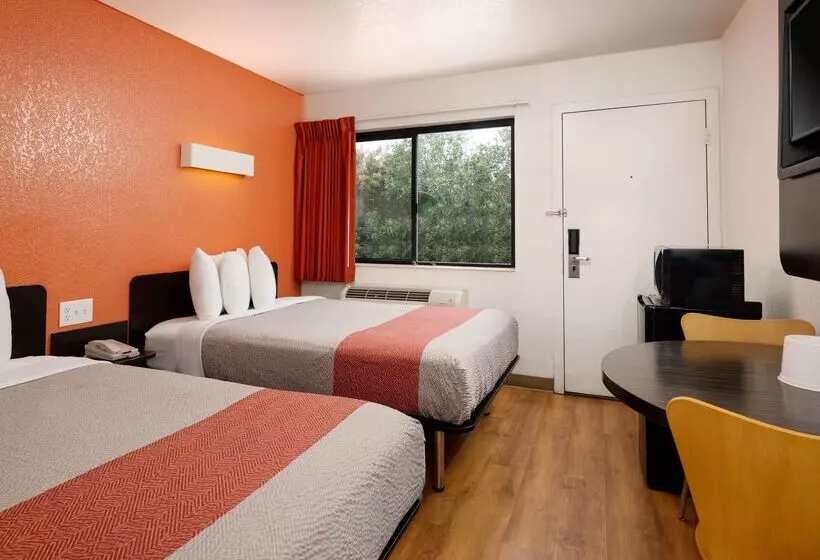 Motel 6 Camarillo, Ca