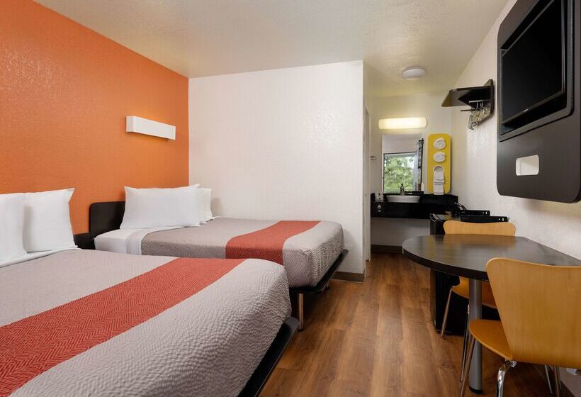 Motel 6 Camarillo, Ca