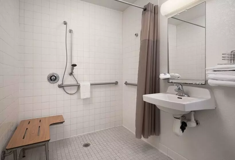 Motel 6carpinteria, Ca Santa Barbara North