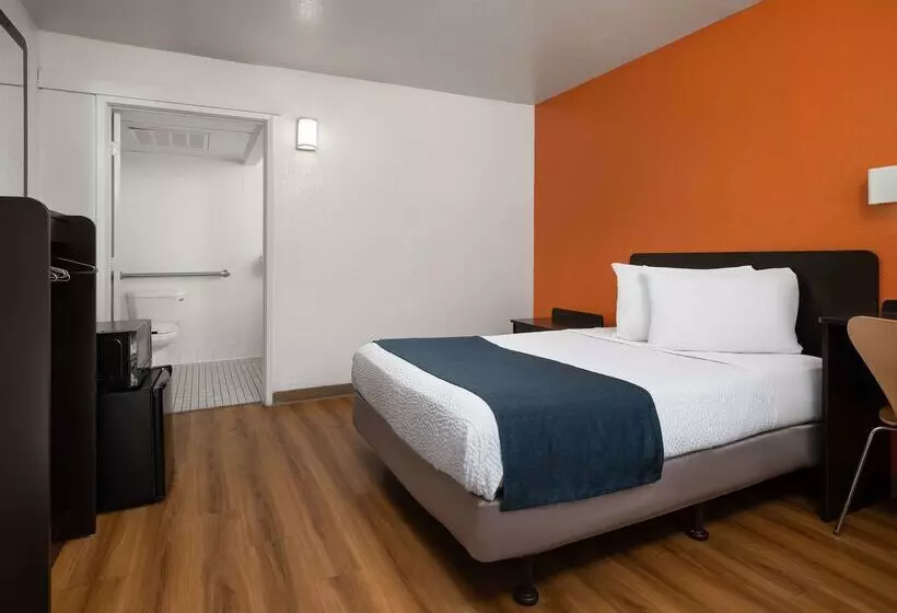 Motel 6carpinteria, Ca Santa Barbara North