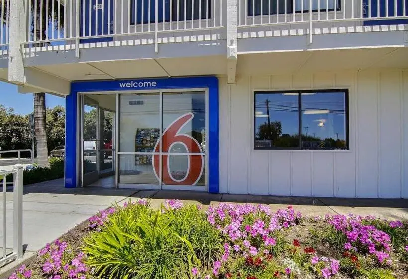 Motel 6carpinteria, Ca  Santa Barbara  North