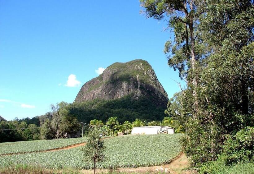 펜션 Glass House Mountains Ecolodge