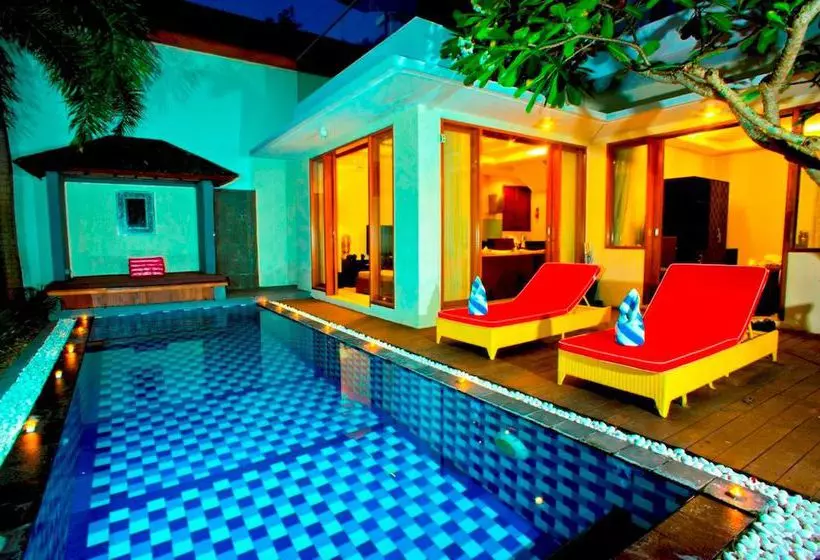 리조트 Villa Travis