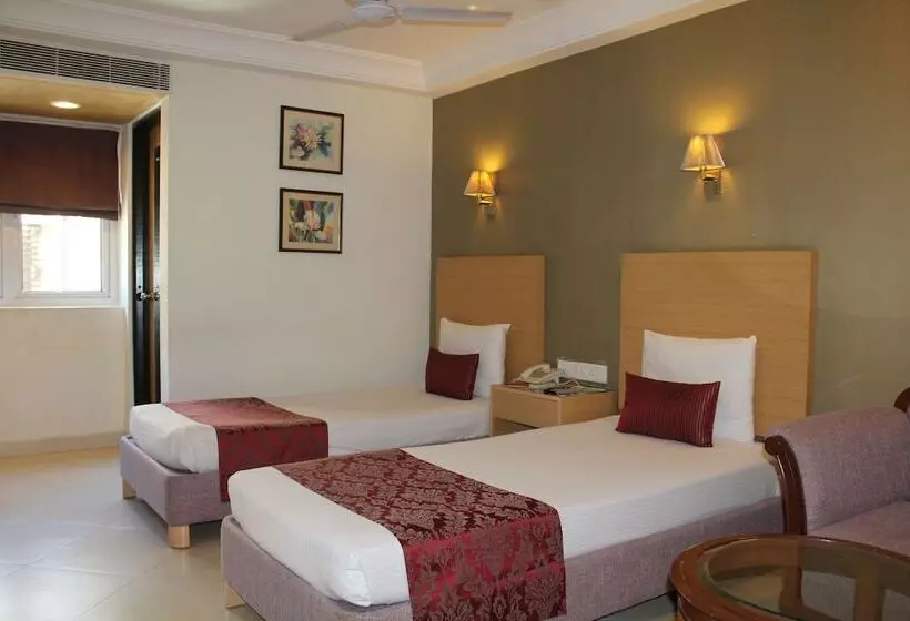 The Lotus Apartment Hotels Burkit Road