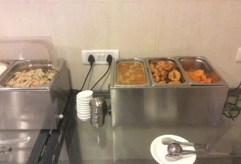 The Lotus Apartment Hotels Burkit Road