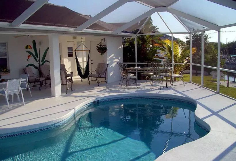 Tropical Paradise Bed & Breakfast