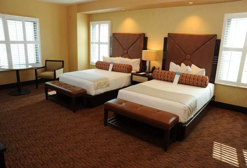 Twin Arrows Navajo Casino Resort