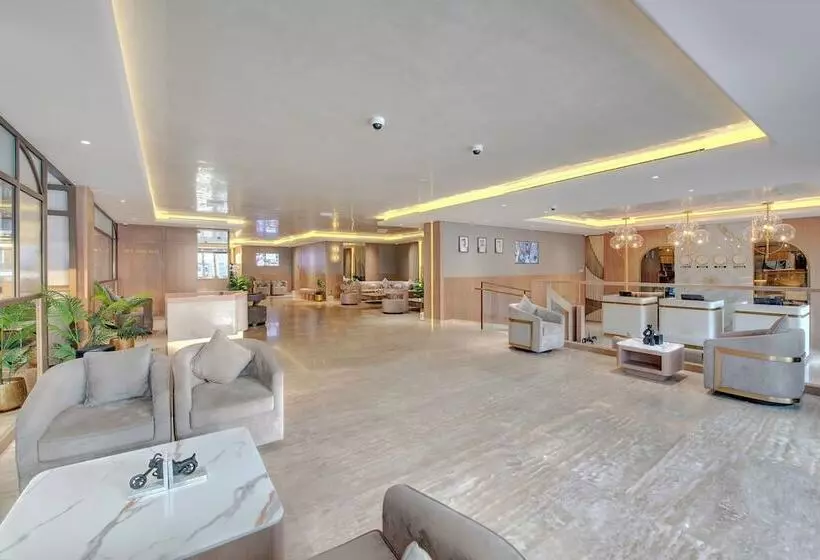 هتل Royal Regency Suites Marina