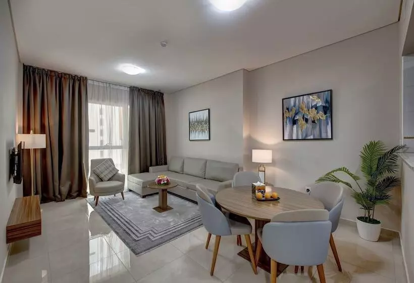 هتل Royal Regency Suites Marina