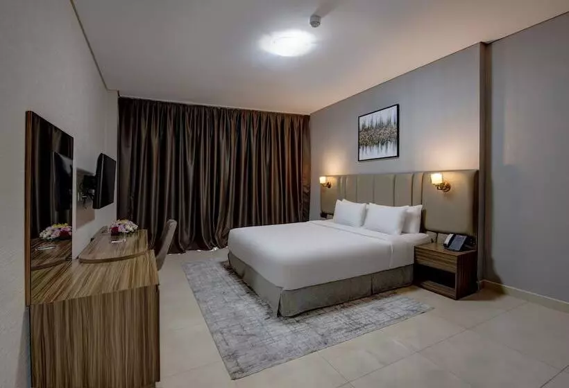 هتل Royal Regency Suites Marina