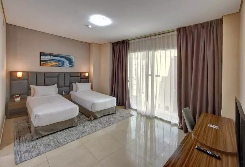 هتل Royal Regency Suites Marina